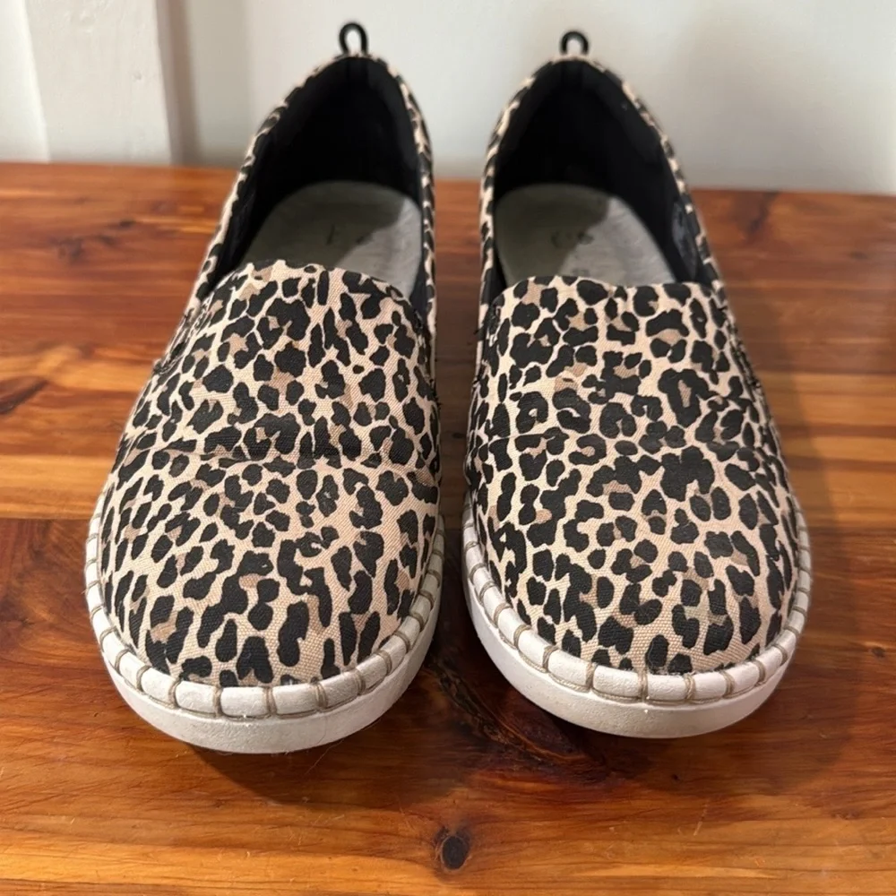 Cloudsteppers by Clarks Step Glow Jade Leopard Slip On Shoes
